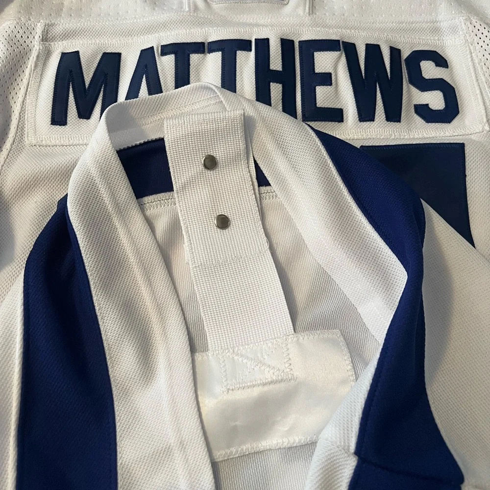 White Matthews Maple Leafs Jersey - Picture 6 of 10